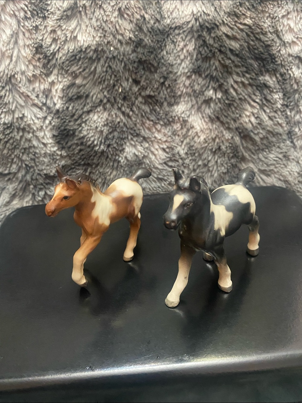 Pair of Vintage Victoria Ceramics
Horse Salt and Pepper Shakers